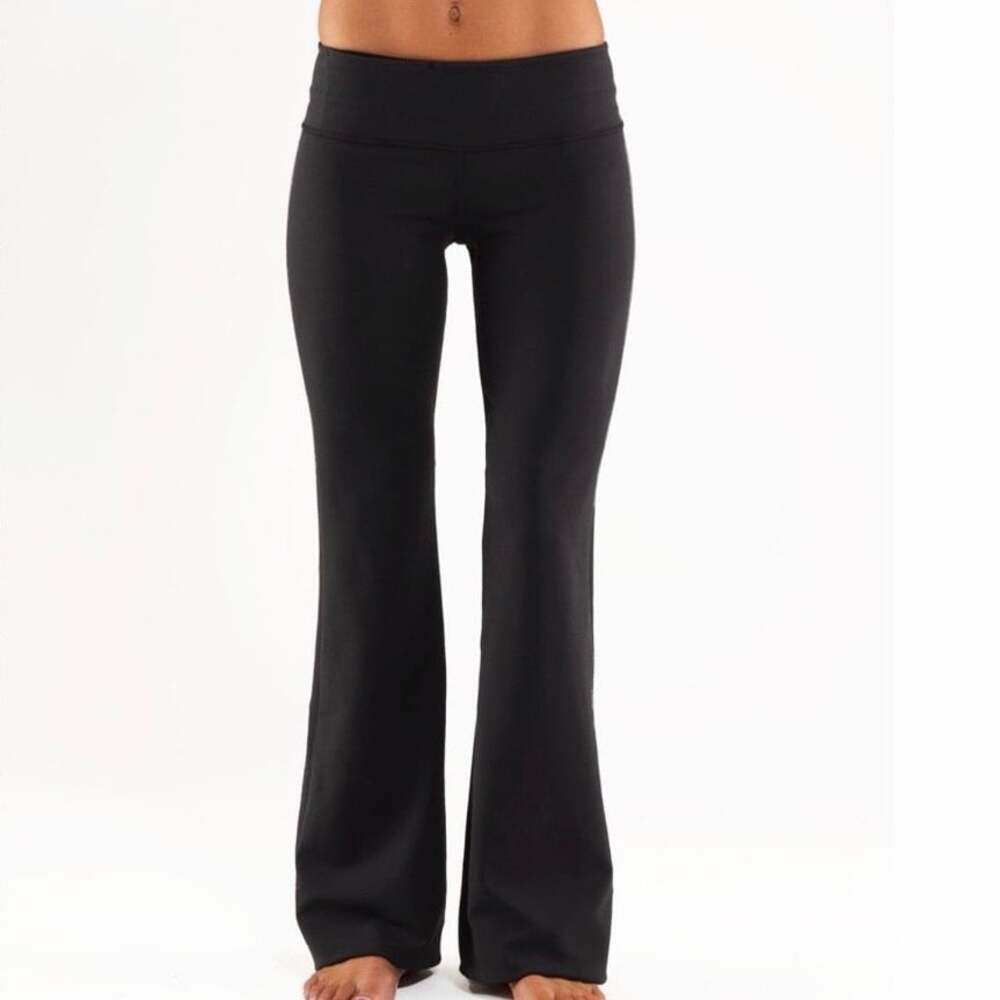 Lululemon Groove Pant Tall Size 6 Black Flare Yoga Pants W5604T 31” Inseam